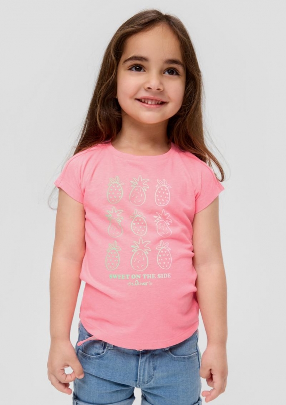 s.Oliver T-Shirt mit überschnittenen Schultern und Frontprint - pink
