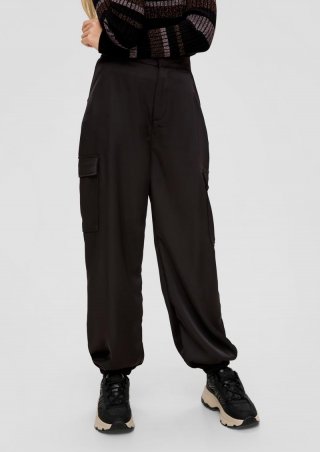 s.Oliver Loose: Parachute-Hose aus Satin - schwarz