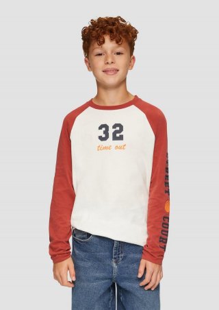 s.Oliver Langarmshirt mit Kontrastärmeln und Print - rubinrot
