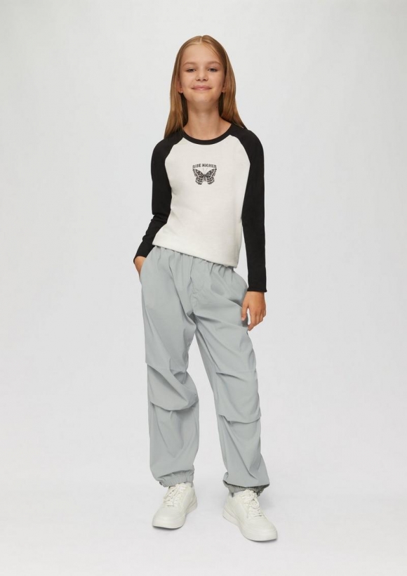 s.Oliver Hose im Parachute-Stil aus Nylon - taubengrau