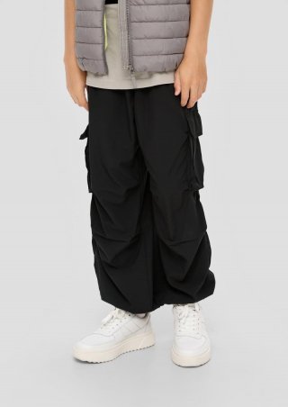 s.Oliver Loose: Hose im Cargo-Stil - schwarz