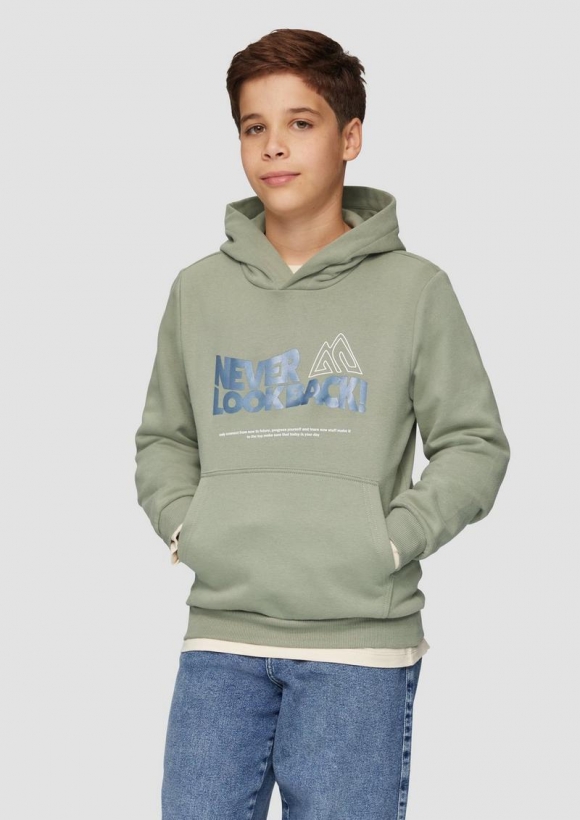 s.Oliver Wärmendes Kapuzen-Sweatshirt mit Frontprint - tannengrün