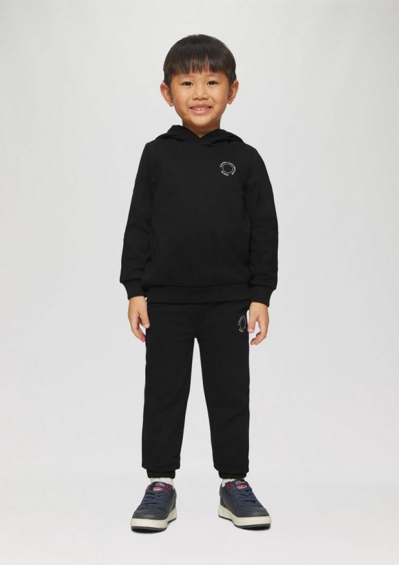 s.Oliver Unisex Jogginghose aus Sweat mit kleinem Print-Detail - schwarz