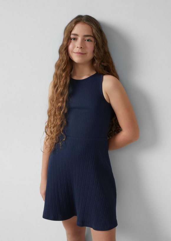 s.Oliver Kurzes Kleid aus Rippware mit Cut-out - navy