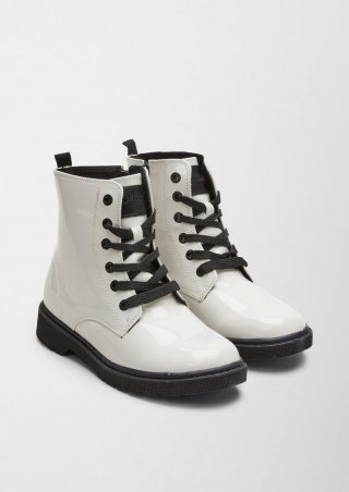 s.Oliver Stiefel in Lack-Optik - ecru