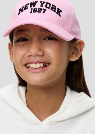 s.Oliver Kappe mit Stickerei - rosa