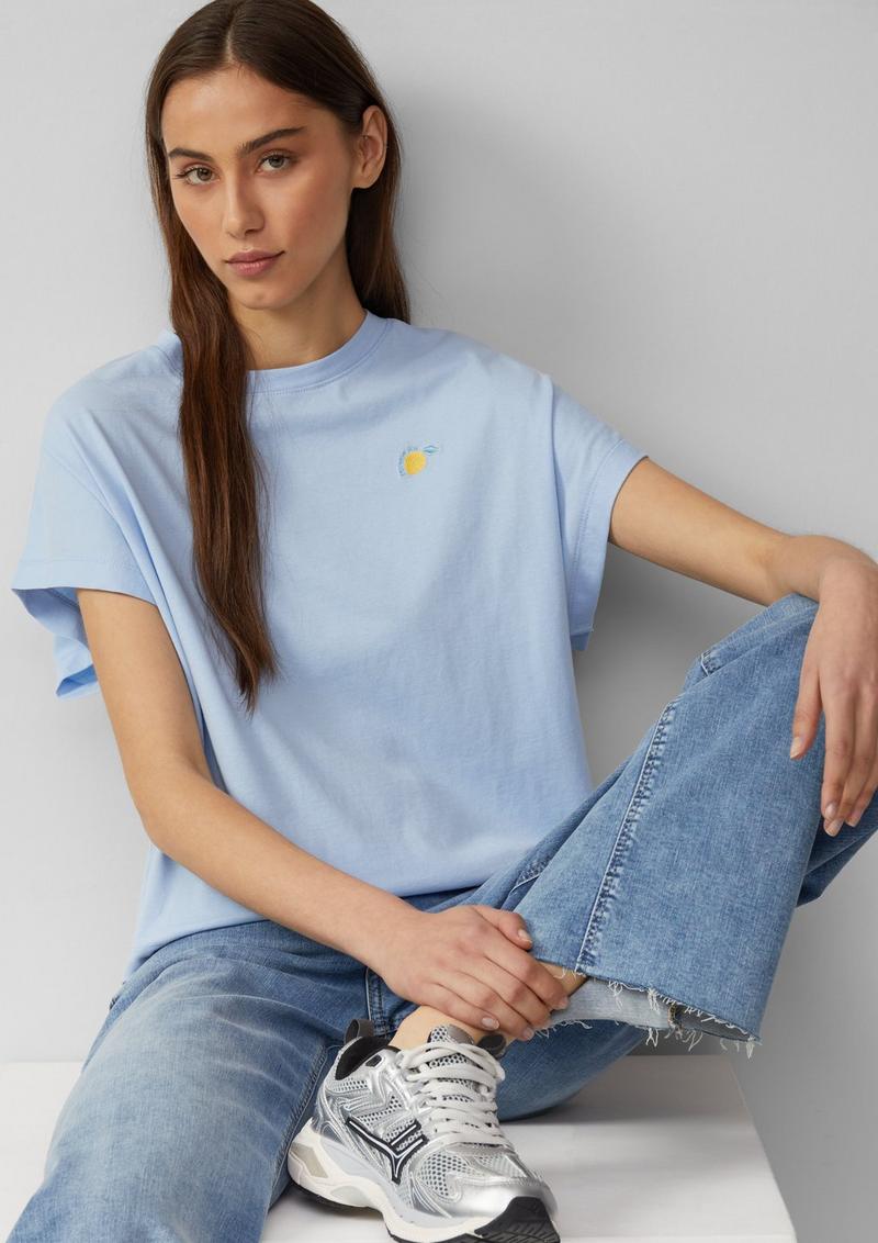 s.Oliver Lässiges Shirt mit überschnittener Schulter - hellblau