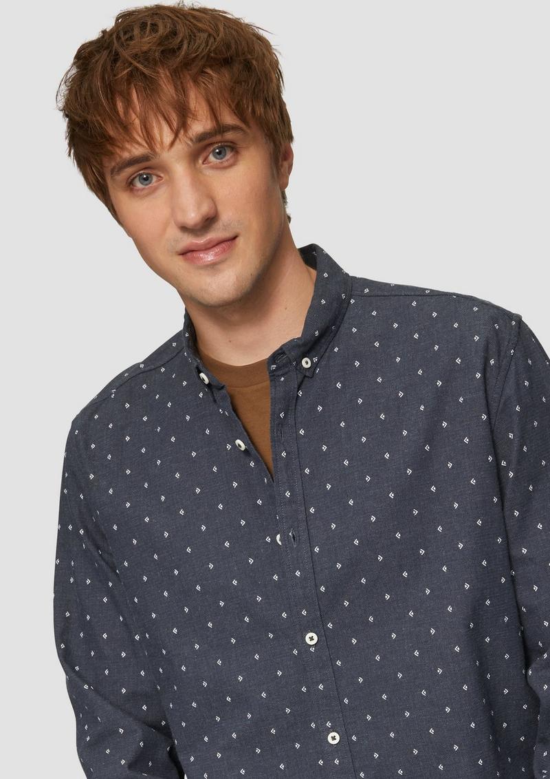 s.Oliver Regular Fit: Hemd mit All-over-Print und Button-Down-Kragen - tiefblau