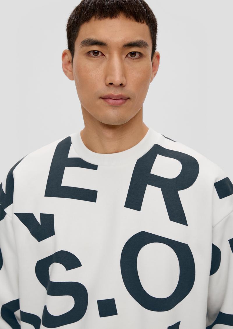 s.Oliver Sweatshirt mit Allover-Print - weiß