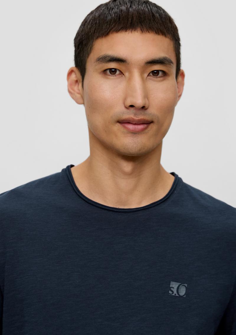 s.Oliver T-Shirt mit Flammgarn-Struktur und Logo-Print - navy