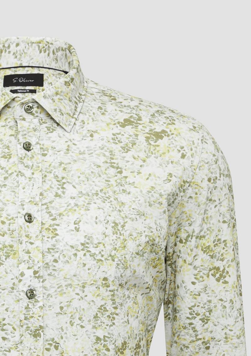 s.Oliver Tailored Fit: Gemustertes Hemd aus Baumwollstretch - olivgrün