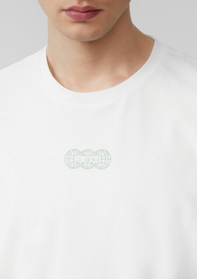 s.Oliver Basic Rundhals T-Shirt mit Frontprint - creme