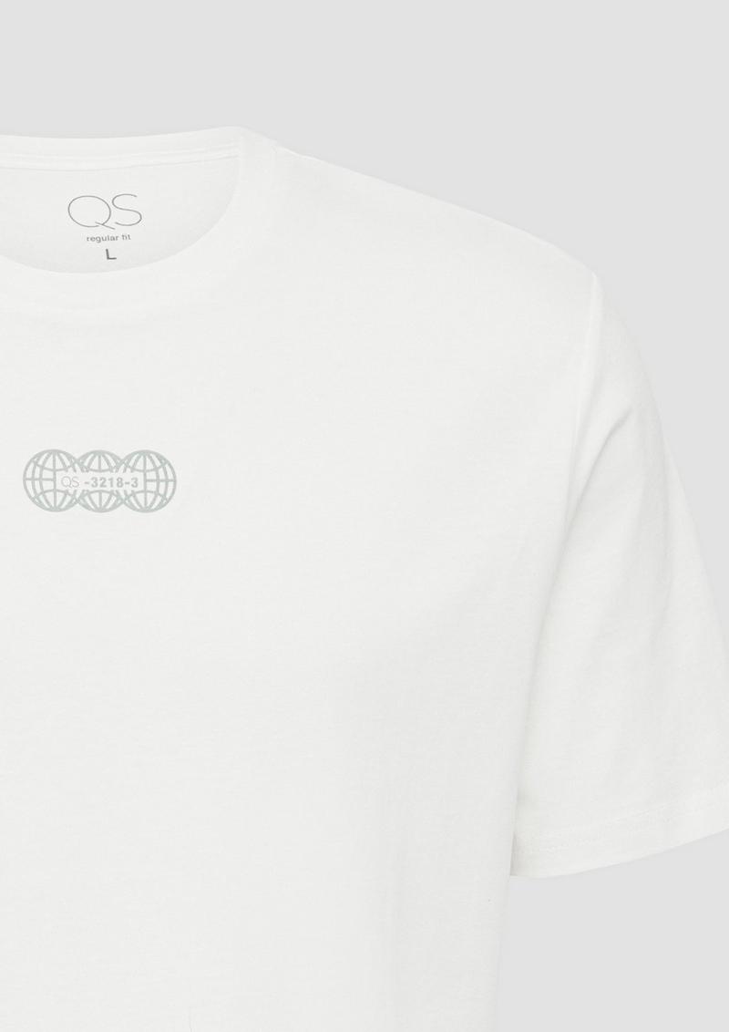 s.Oliver Basic Rundhals T-Shirt mit Frontprint - creme