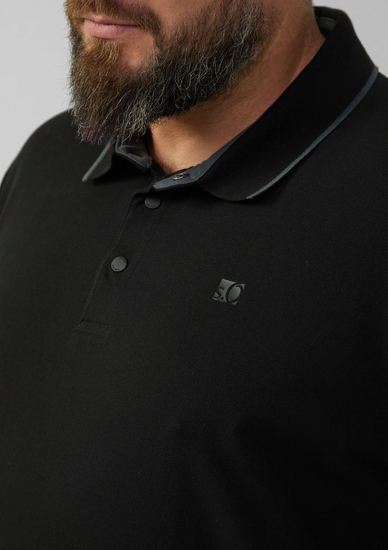 s.Oliver Sportives Piqué-Poloshirt mit Kontrast-Details - schwarz