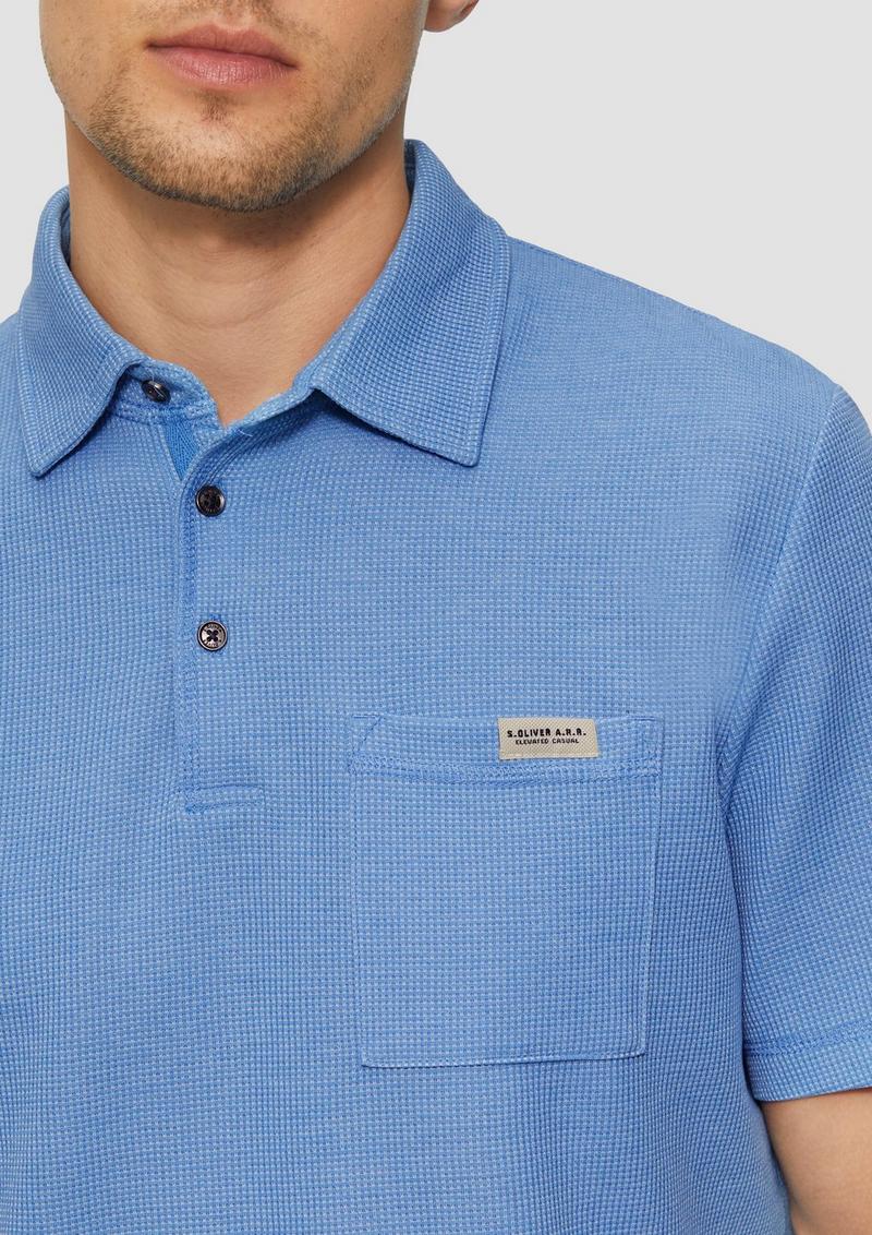 s.Oliver Poloshirt aus zweifarbigem Waffelpiqué mit Brusttasche - royalblau