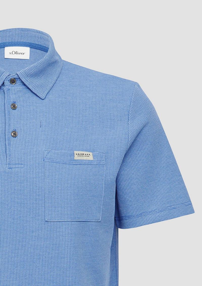 s.Oliver Poloshirt aus zweifarbigem Waffelpiqué mit Brusttasche - royalblau